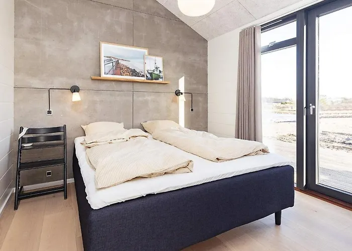 8 Person In Hirtshals-by Traum *